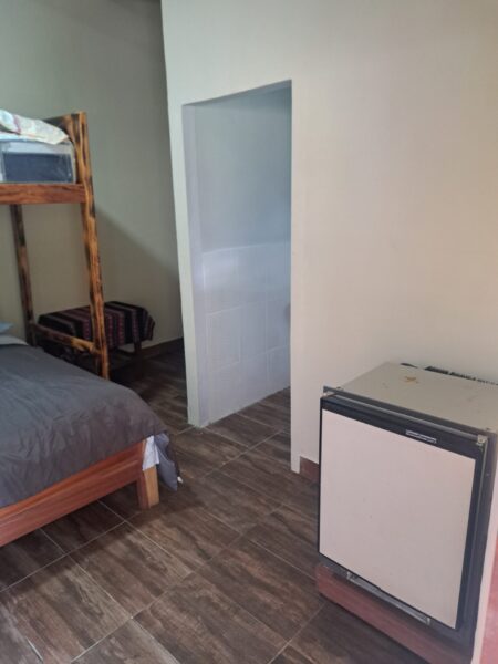 Habitaciones matrimoniales con baño privado