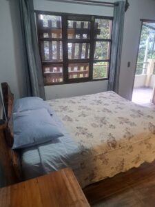 Habitaciones matrimoniales con baño privado